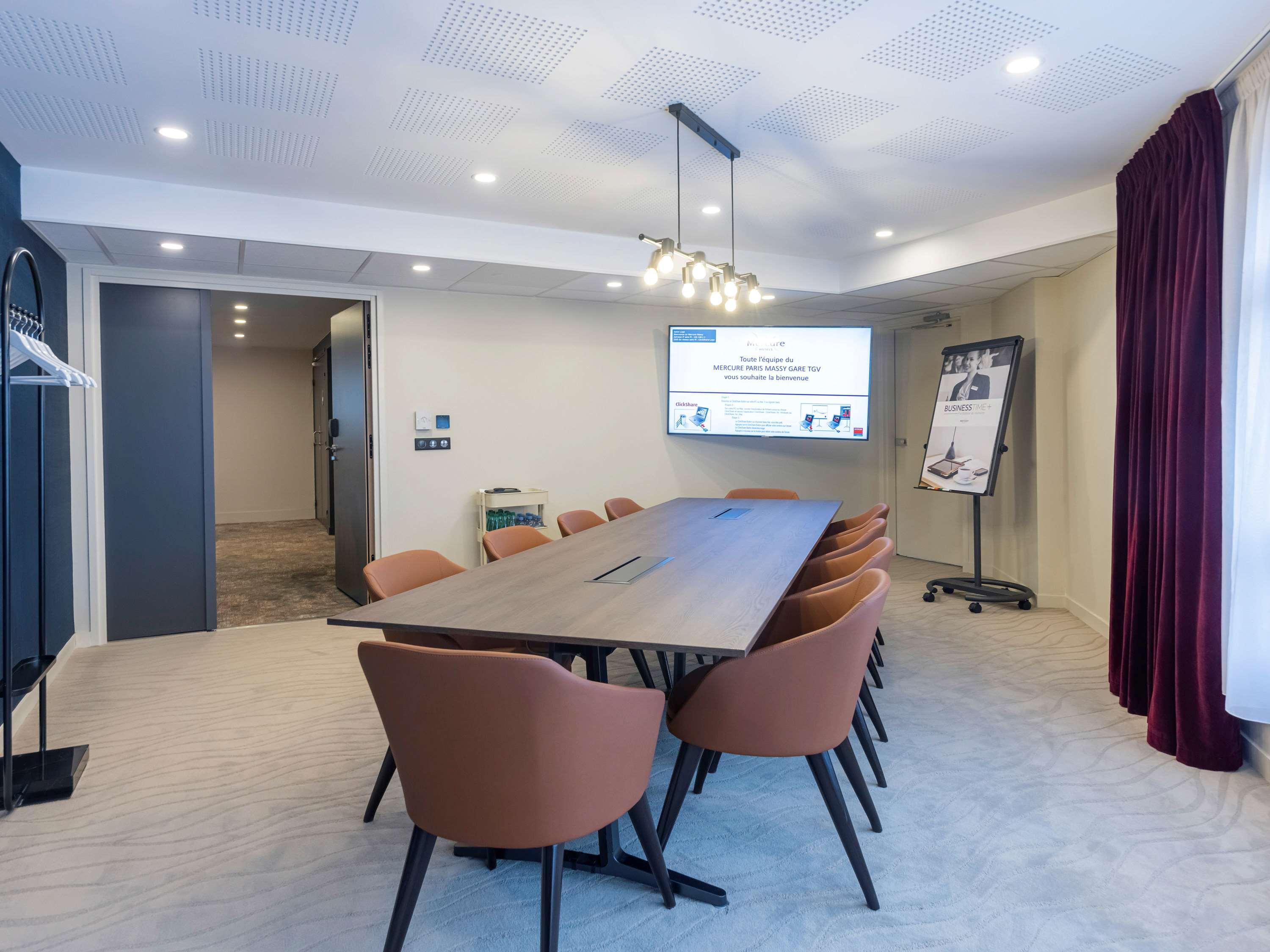 Mercure Paris Massy Gare Tgv Экстерьер фото