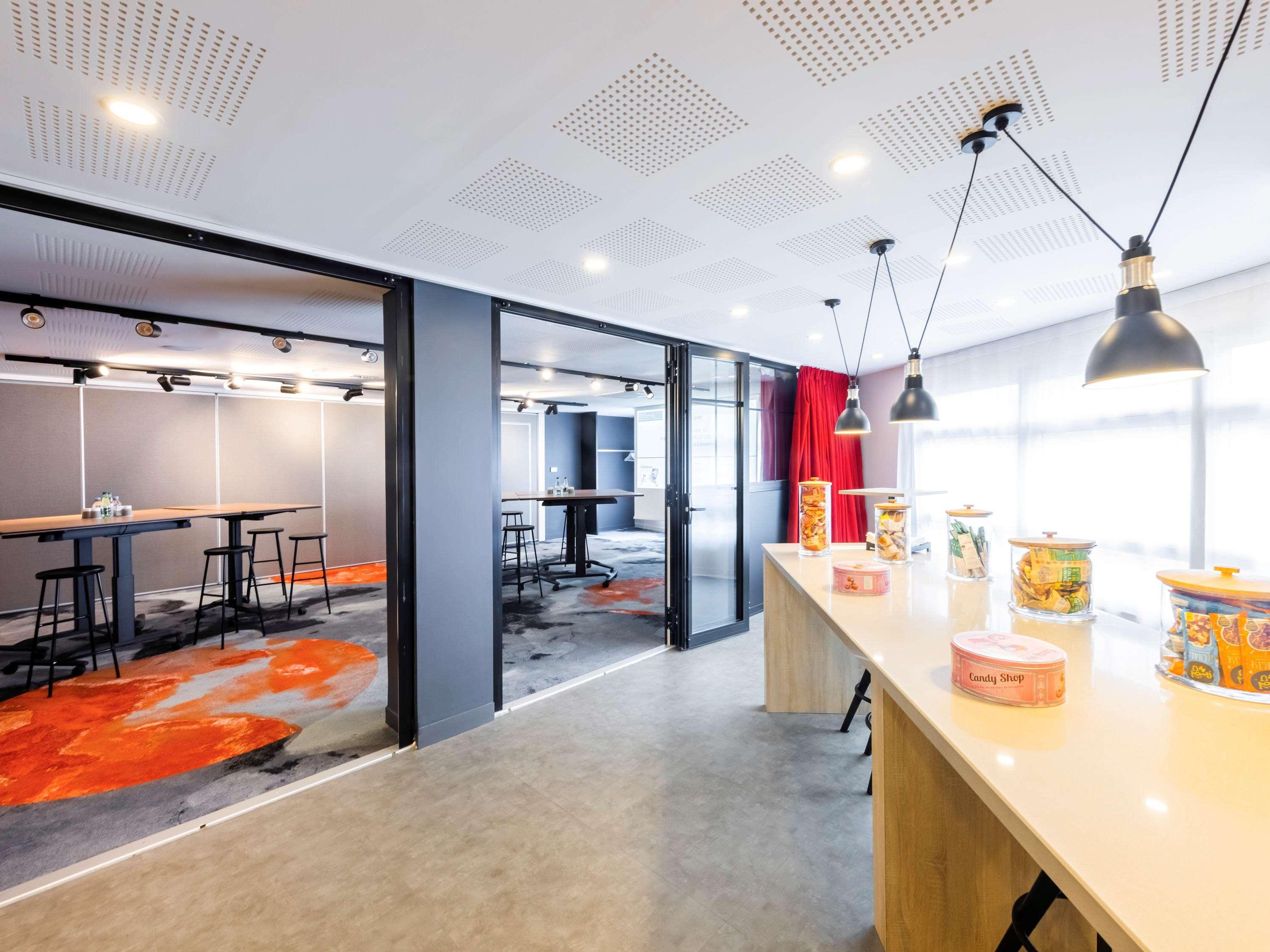 Mercure Paris Massy Gare Tgv Экстерьер фото