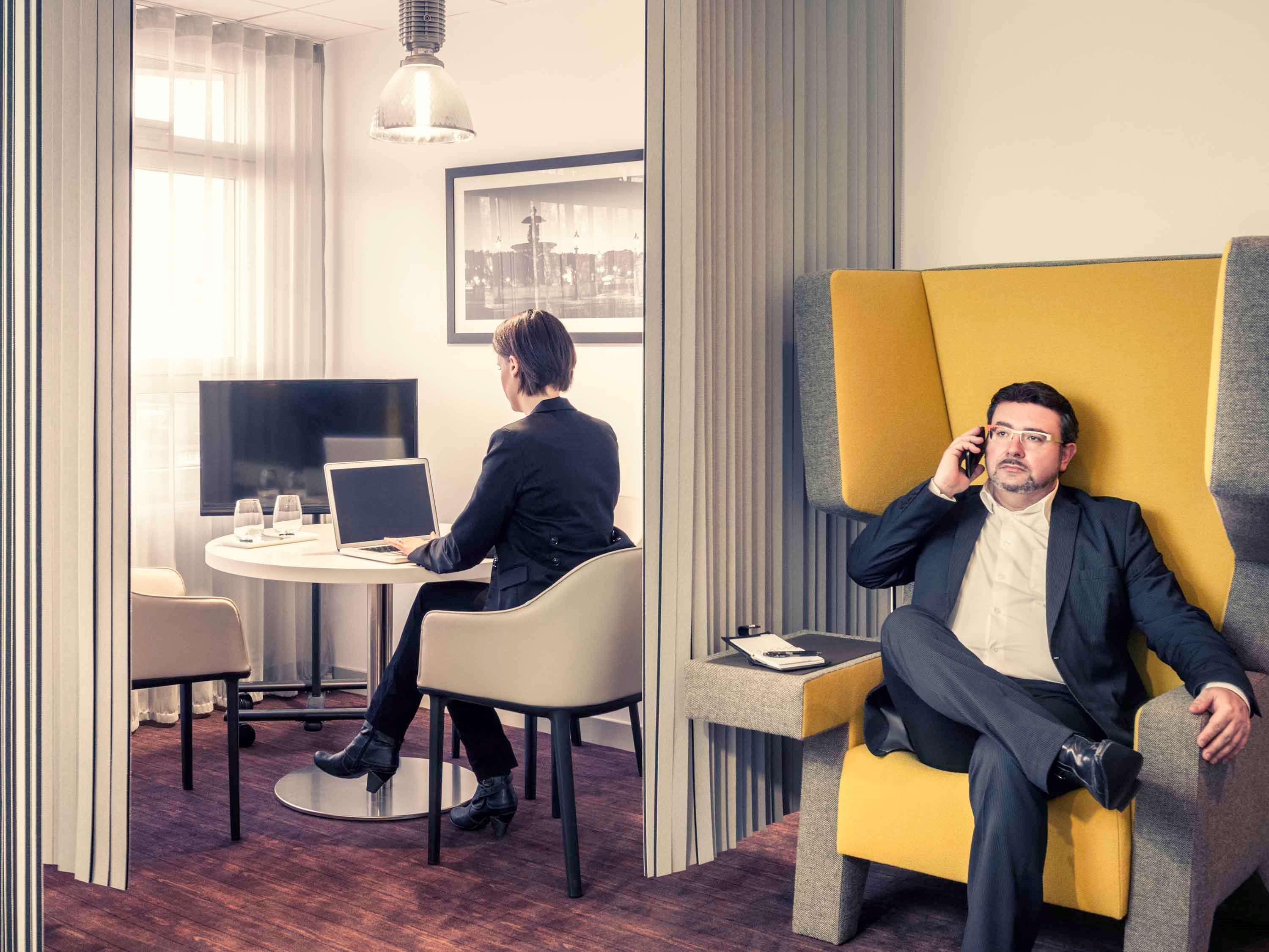 Mercure Paris Massy Gare Tgv Экстерьер фото