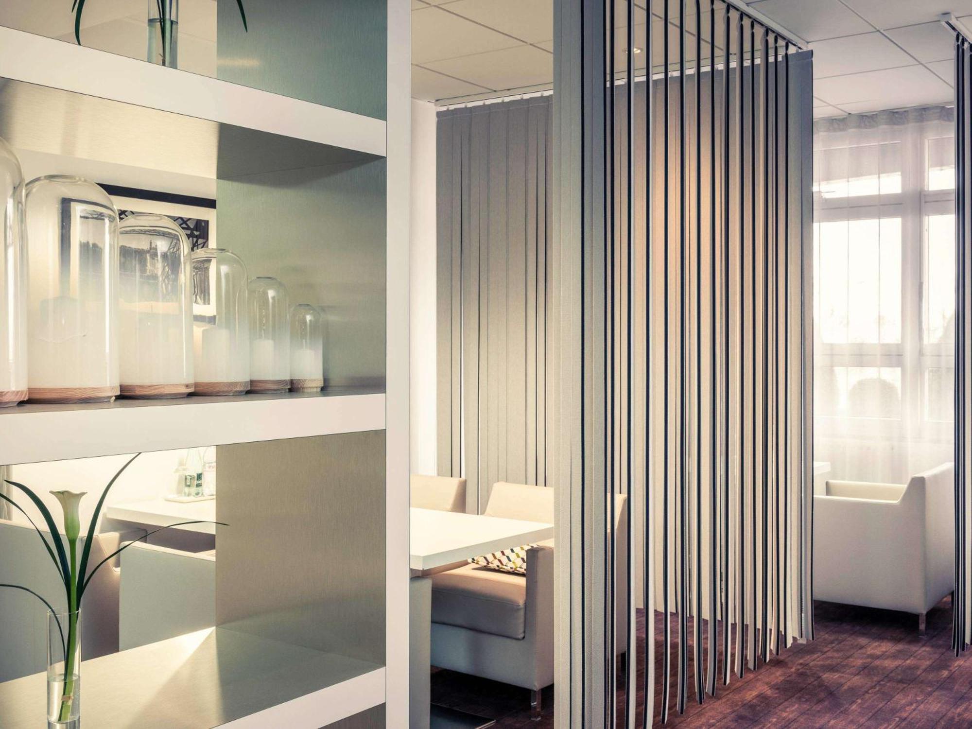 Mercure Paris Massy Gare Tgv Экстерьер фото