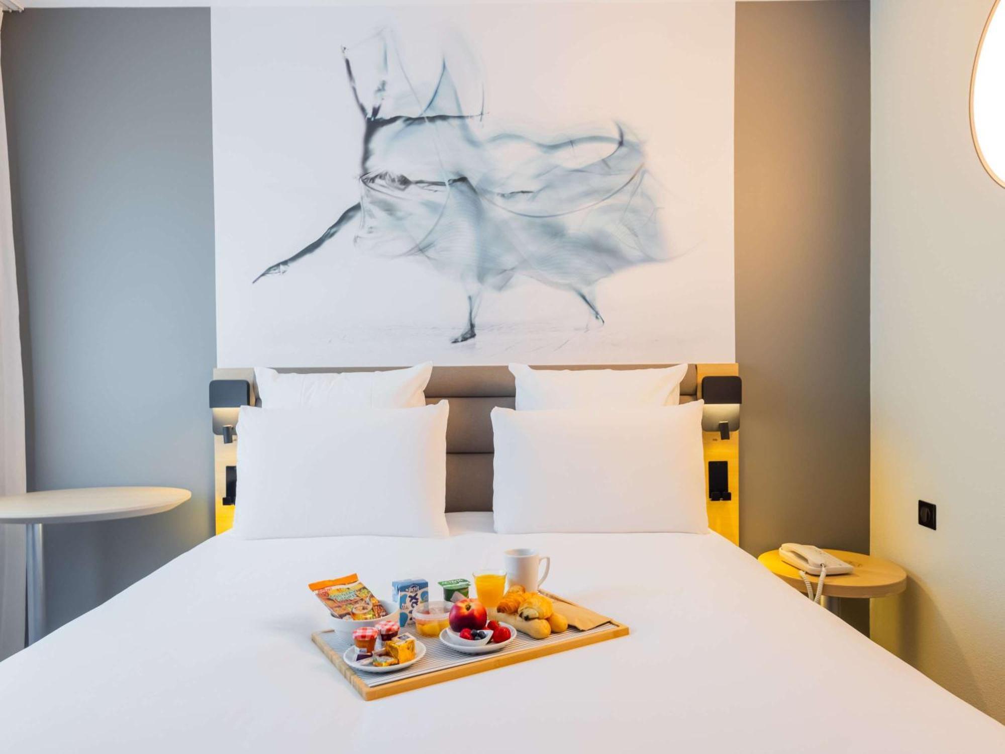 Mercure Paris Massy Gare Tgv Экстерьер фото