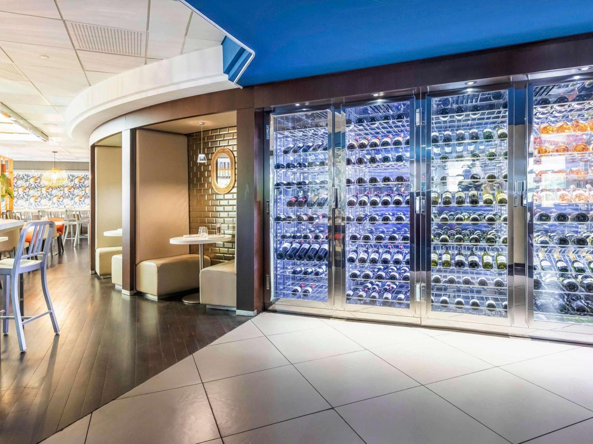 Mercure Paris Massy Gare Tgv Экстерьер фото